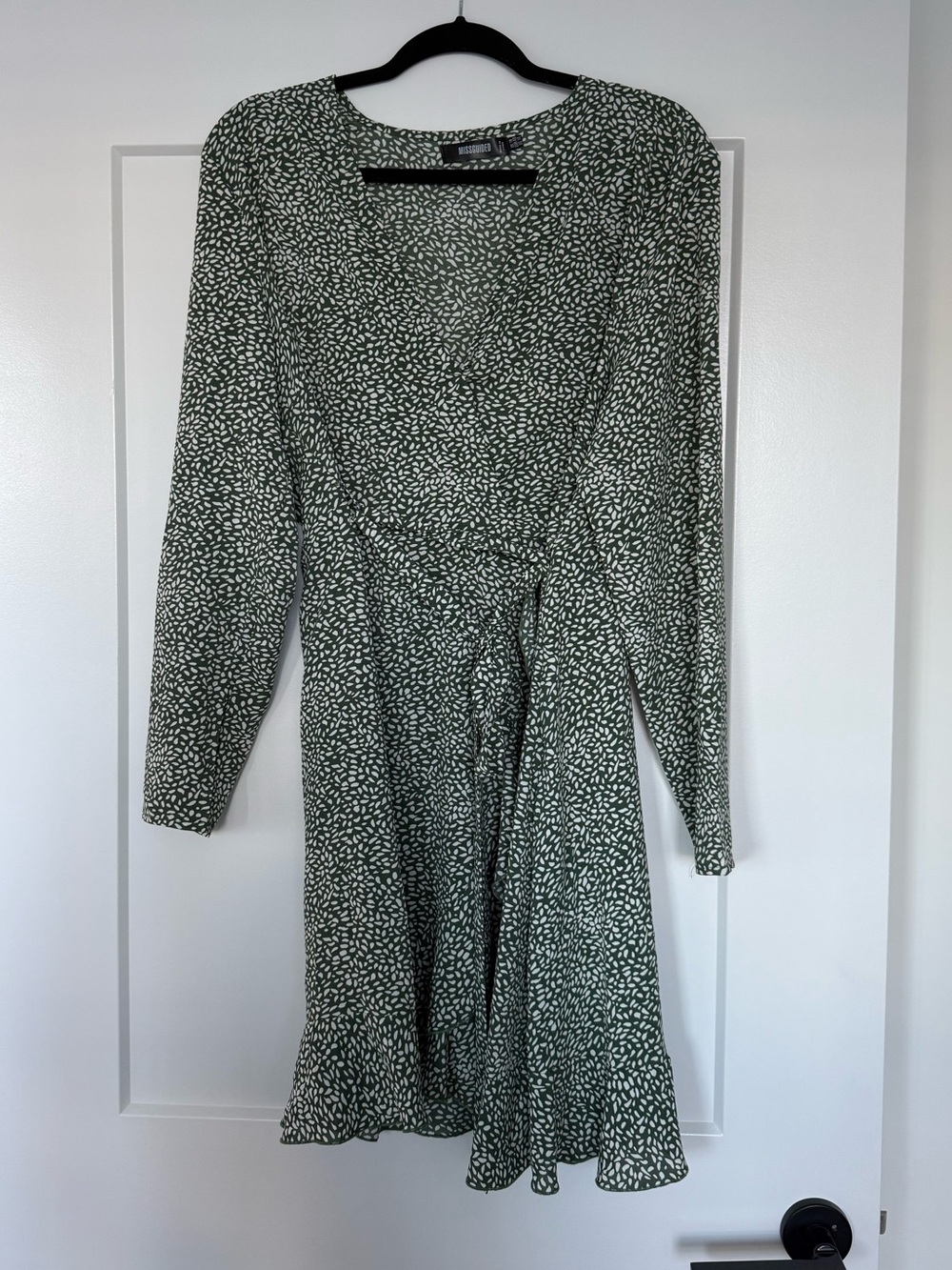 Missguided Green Printed Long Sleeve Wrap Dress